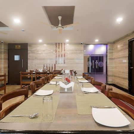 Townhouse Dj Grand Hotel Tirupati Ngoại thất bức ảnh