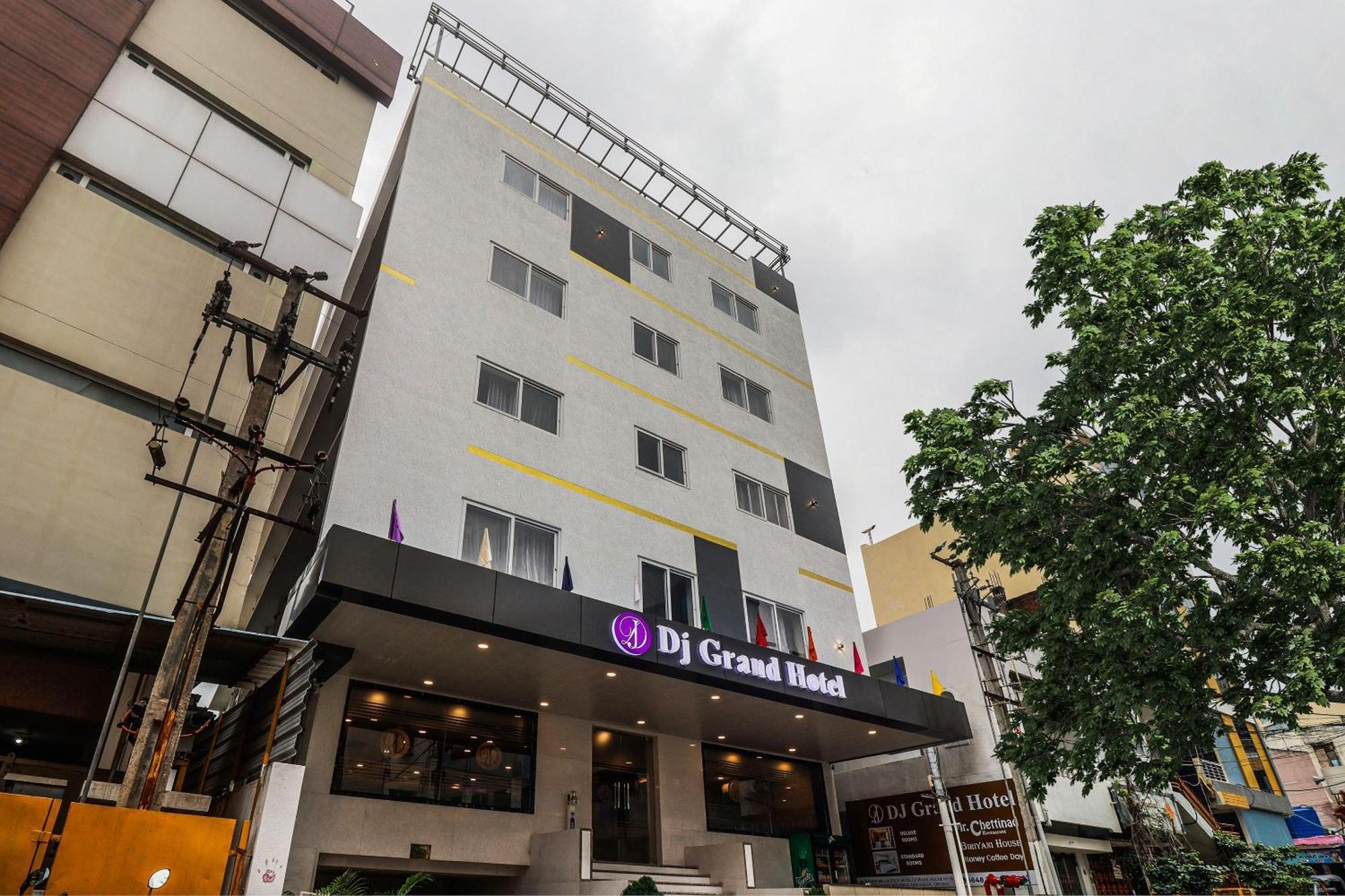 Townhouse Dj Grand Hotel Tirupati Ngoại thất bức ảnh